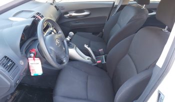 Toyota Auris 1.6 LEI AA 6Vel 2010 lleno