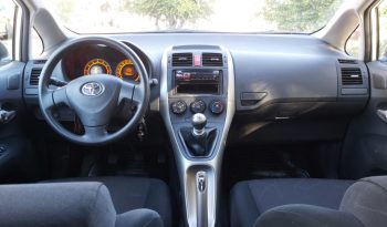 Toyota Auris 1.6 LEI AA 6Vel 2010 lleno