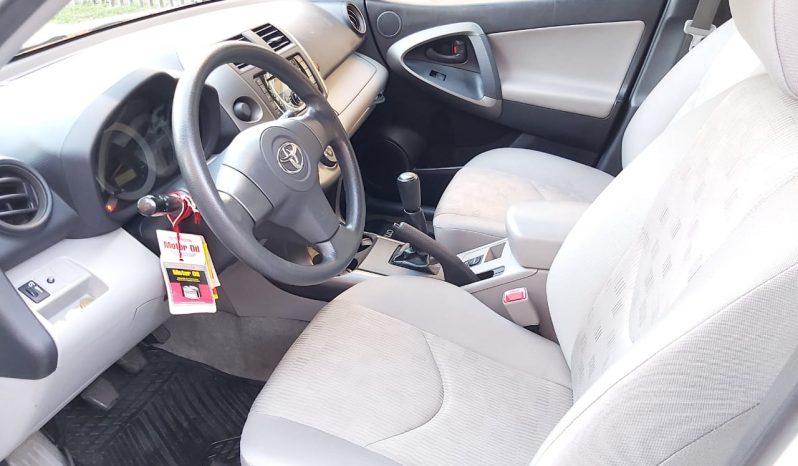 Toyota Rav4 2.4cc 4×2 2011 lleno