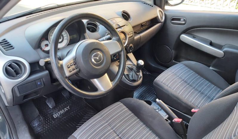Mazda 2 1.5cc V lleno