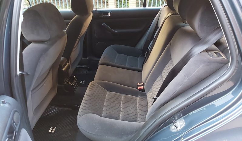 Volkswagen Golf 1.6 2006 lleno