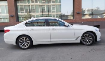 BMW  520i 2.0 A Executive 2019 lleno