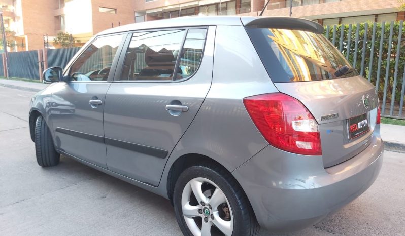 Skoda Fabia Ambiente 1.6  2014 lleno