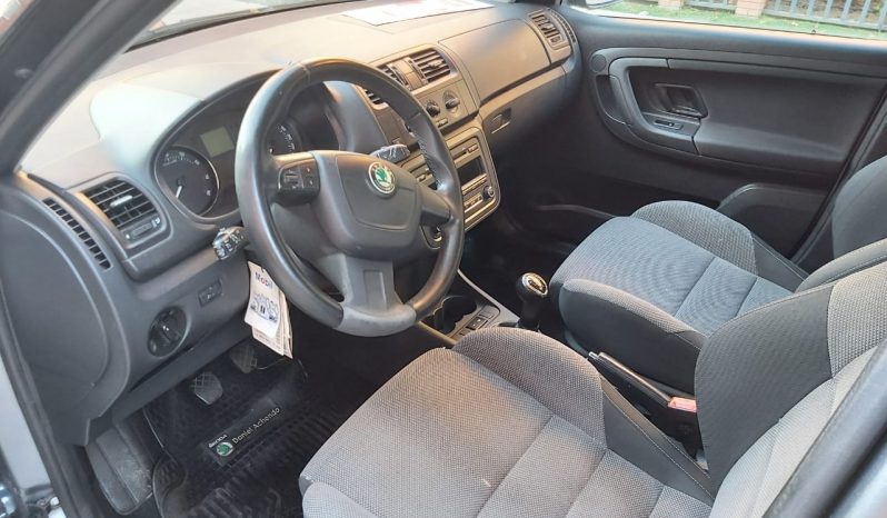 Skoda Fabia Ambiente 1.6  2014 lleno
