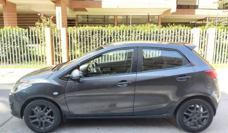 Mazda 2 Sport 2015 lleno
