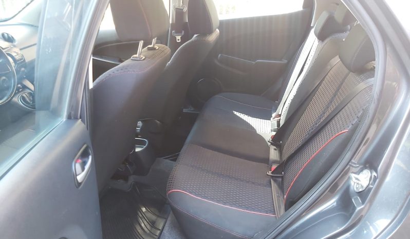 Mazda 2 Sport 2015 lleno