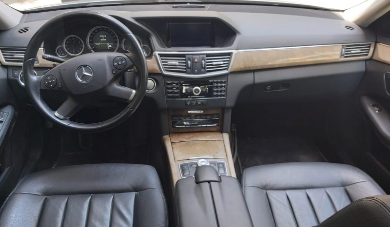 Mercedes-Benz E 500 5.5 E 500 Elegance 2011 lleno