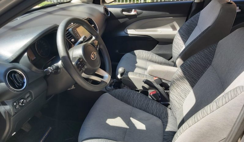Kia Soluto 1.4 LX AC 2021 lleno