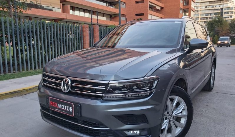 Volkswagen Tiguan Comfortline 2.0 TSI 4×4 7A 2018 lleno