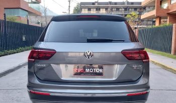 Volkswagen Tiguan Comfortline 2.0 TSI 4×4 7A 2018 lleno