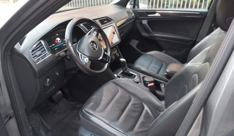 Volkswagen Tiguan Comfortline 2.0 TSI 4×4 7A 2018 lleno
