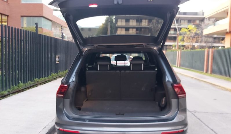 Volkswagen Tiguan Comfortline 2.0 TSI 4×4 7A 2018 lleno