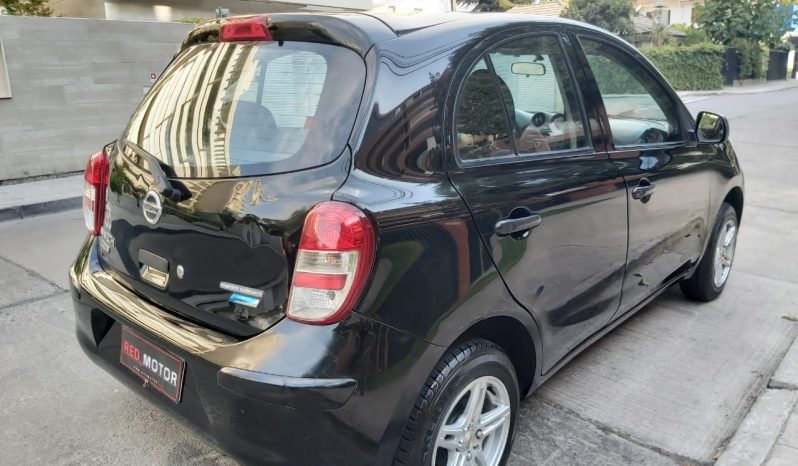 Nissan March 2015 lleno