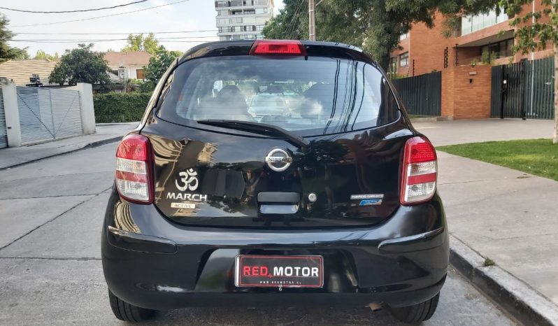 Nissan March 2015 lleno