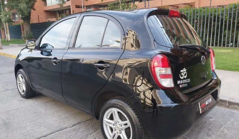 Nissan March 2015 lleno