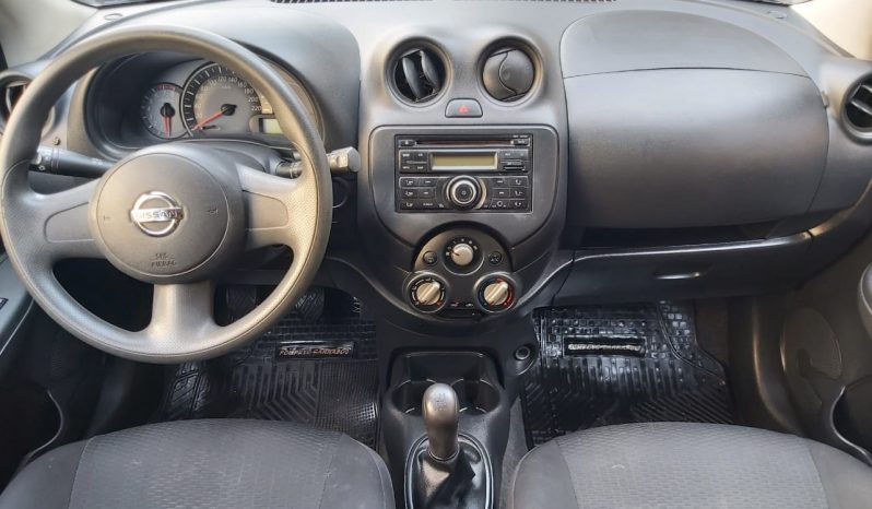 Nissan March 2015 lleno
