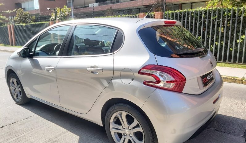 Peugeot 208 diésel 2015 lleno