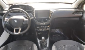 Peugeot 208 diésel 2015 lleno