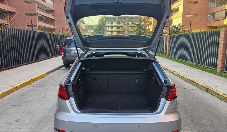 Audi A3 1.4T 35TFSI HB AUT SLINE 2019 lleno