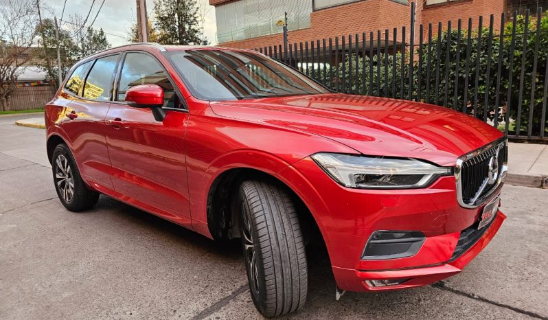 Volvo Xc60 2.0 D4 Momentum Auto 4WD 2021 lleno