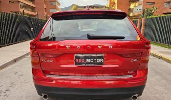 Volvo Xc60 2.0 D4 Momentum Auto 4WD 2021 lleno