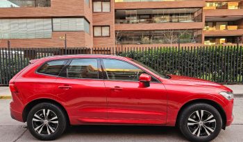 Volvo Xc60 2.0 D4 Momentum Auto 4WD 2021 lleno