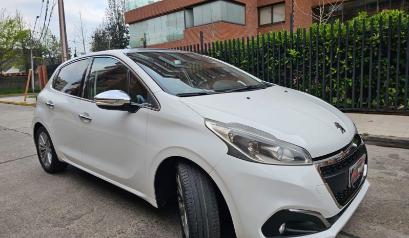 Peugeot 208 1.4 HDI 68 HP Allure Pack 2016 lleno