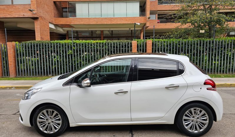 Peugeot 208 1.4 HDI 68 HP Allure Pack 2016 lleno