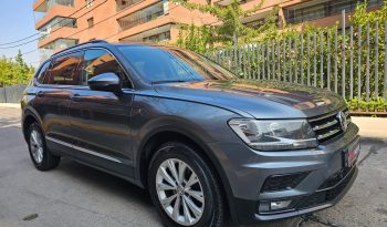 Volkswagen Tiguan 1.4 tsi Comfortline Aut  2018 lleno