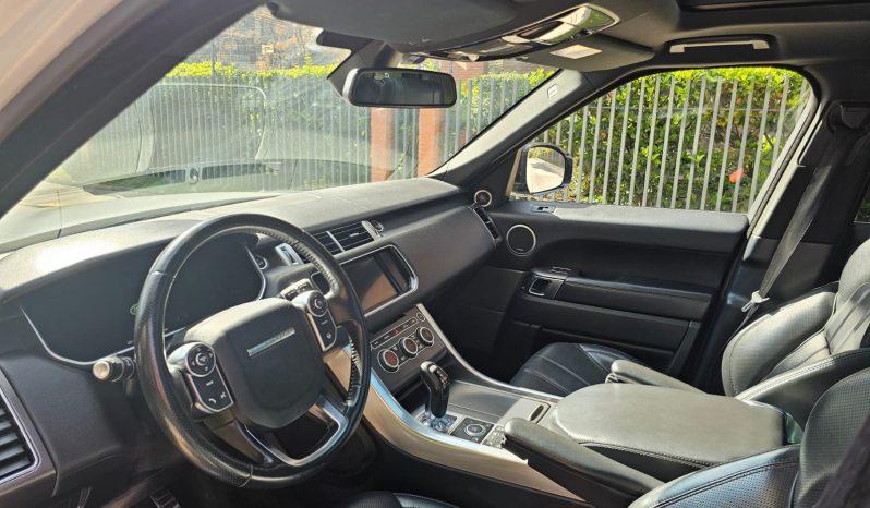 Land Rover range rover sport 4.4 Diesel lleno