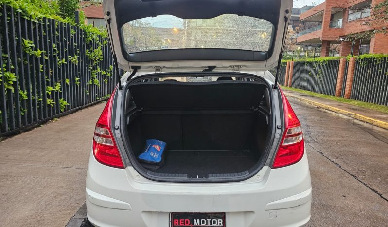 Hyundai i30 2011 lleno
